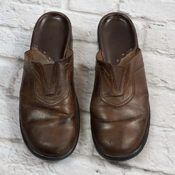 Clarks Shoes - Clark's Brown Leather Clogs size 11M